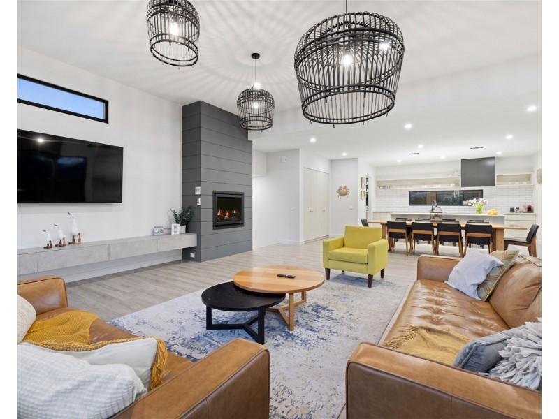 4 Bell Street, Blairgowrie VIC 3942