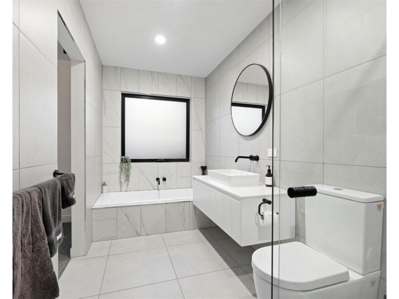 4 Bell Street, Blairgowrie VIC 3942