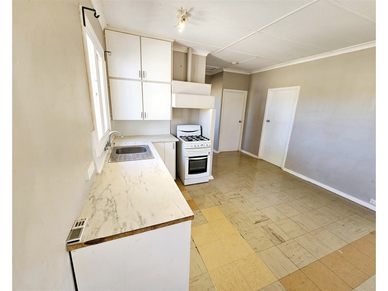 5 Morgans Street, Laverton WA 6440