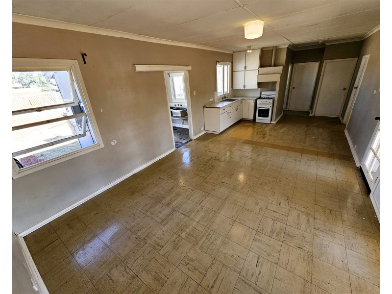 5 Morgans Street, Laverton WA 6440