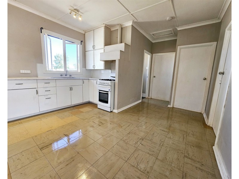 5 Morgans Street, Laverton WA 6440