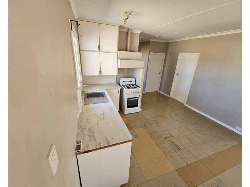 5 Morgans Street, Laverton WA 6440