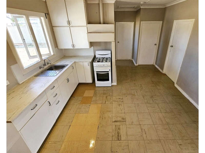 5 Morgans Street, Laverton WA 6440