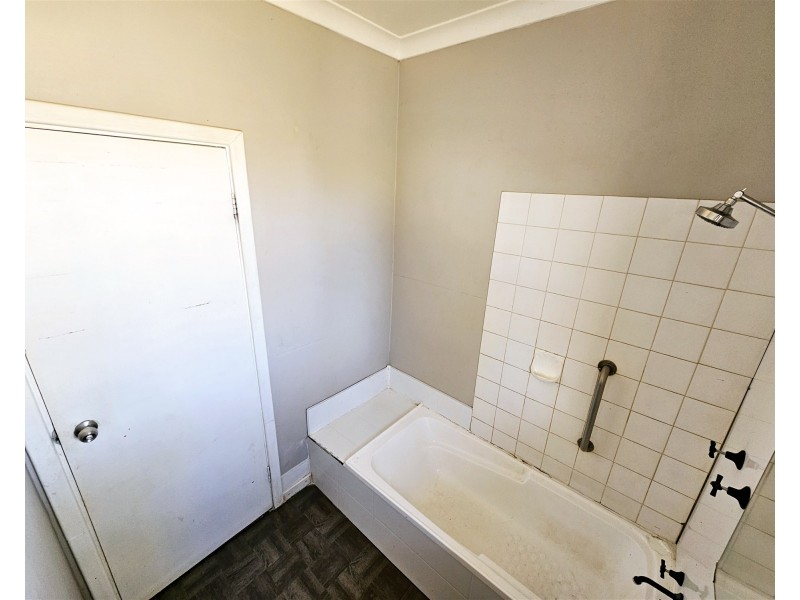 5 Morgans Street, Laverton WA 6440