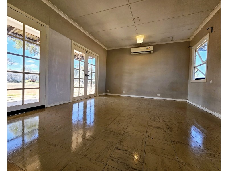 5 Morgans Street, Laverton WA 6440