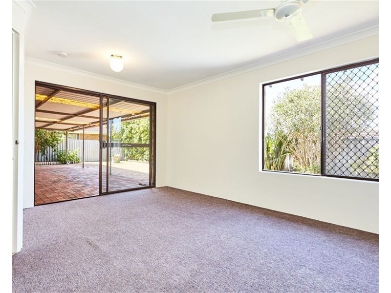 4 Moorhen Drive, Yangebup WA 6164