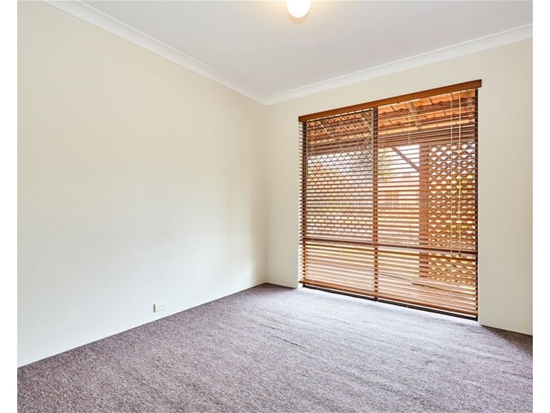 4 Moorhen Drive, Yangebup WA 6164