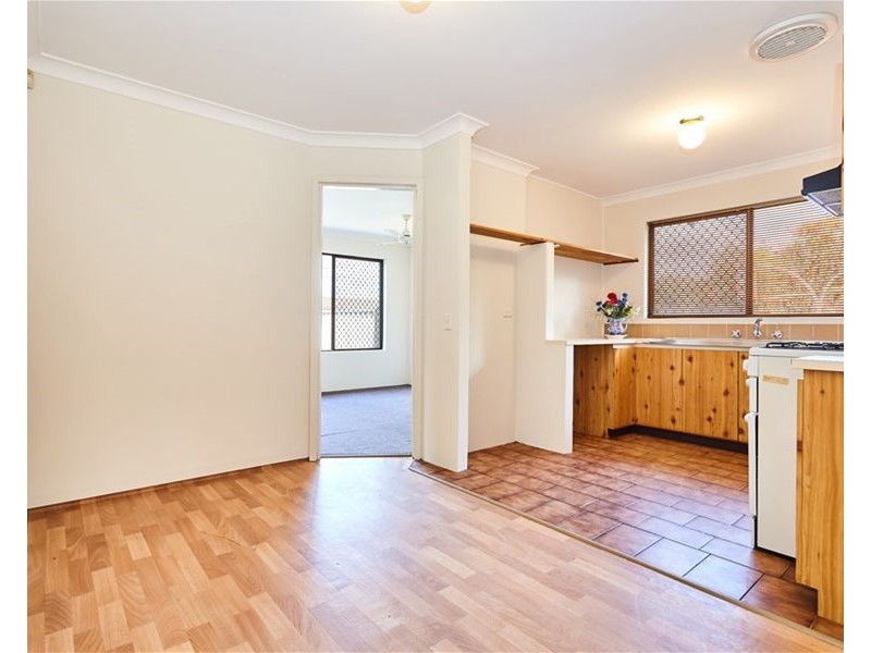 4 Moorhen Drive, Yangebup WA 6164