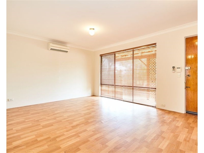 4 Moorhen Drive, Yangebup WA 6164