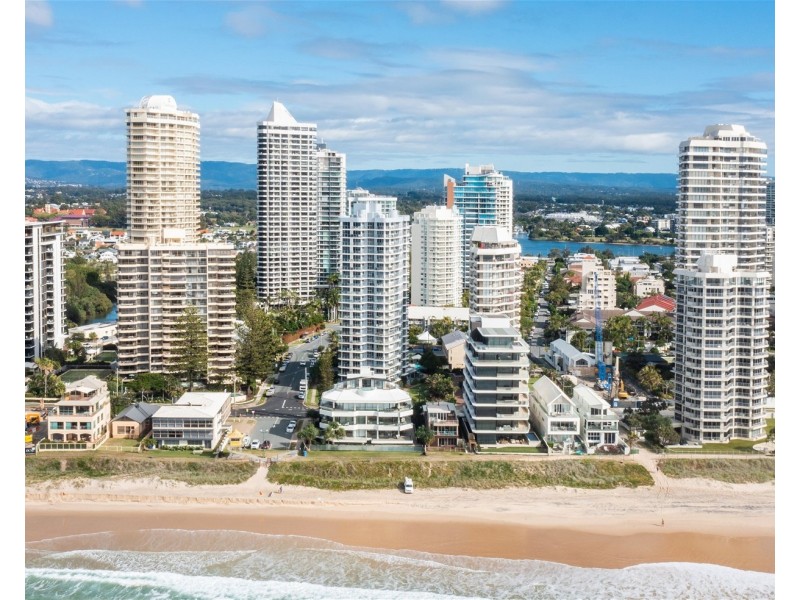 2D/3540 Main Beach Parade, Main Beach QLD 4217