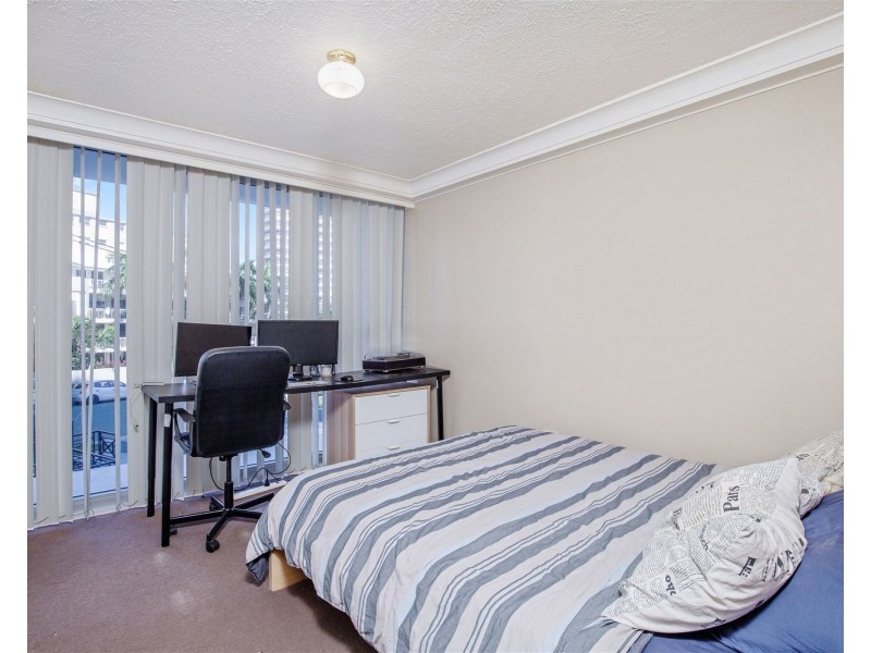 2D/3540 Main Beach Parade, Main Beach QLD 4217