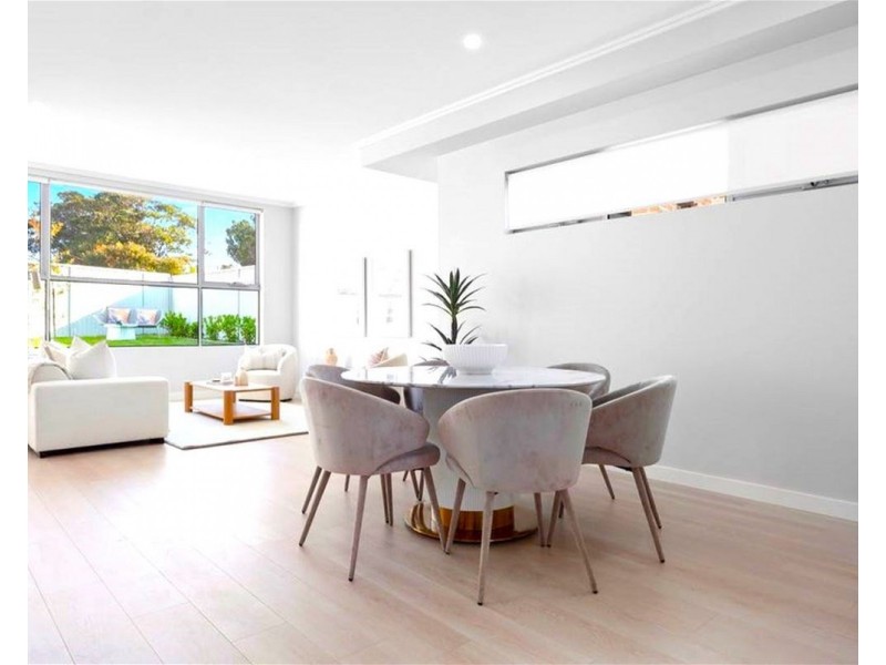 9 – 9A Kenny Avenue, Chifley NSW 2036