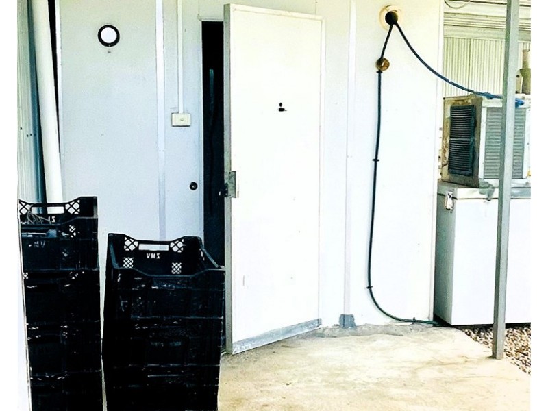 18  Princes Highway, Meningie SA 5264