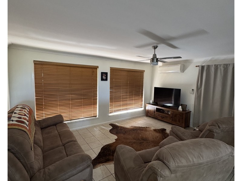 20 Adermann Drive, Kingaroy QLD 4610