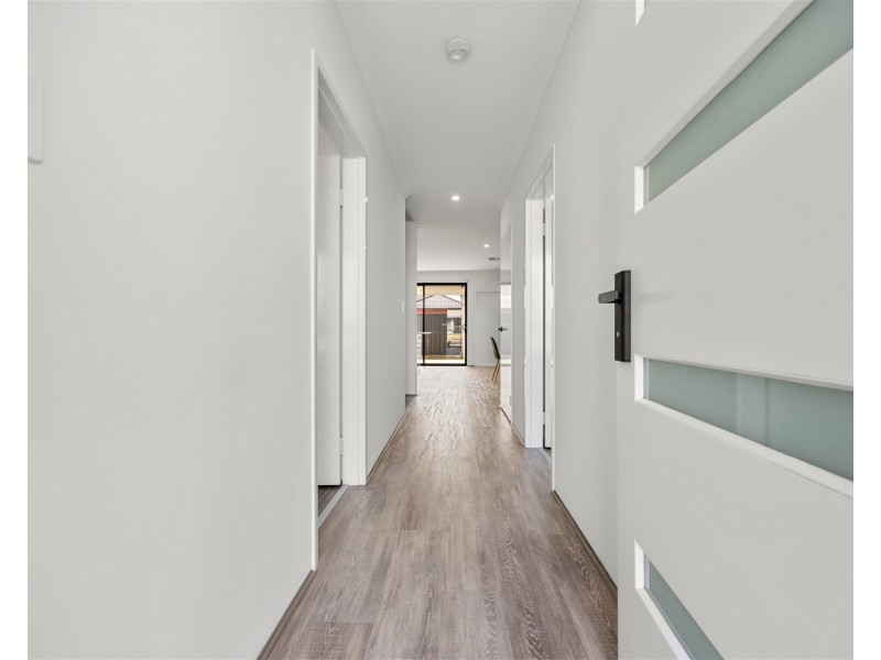 320  Whadjuk Road, Hammond Park WA 6164