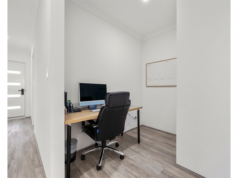 320  Whadjuk Road, Hammond Park WA 6164