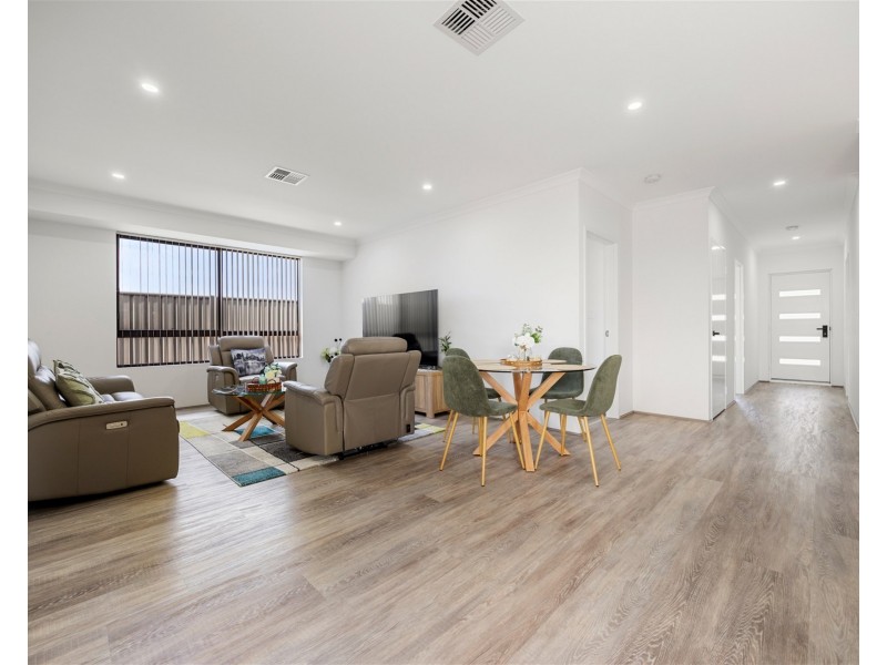 320  Whadjuk Road, Hammond Park WA 6164