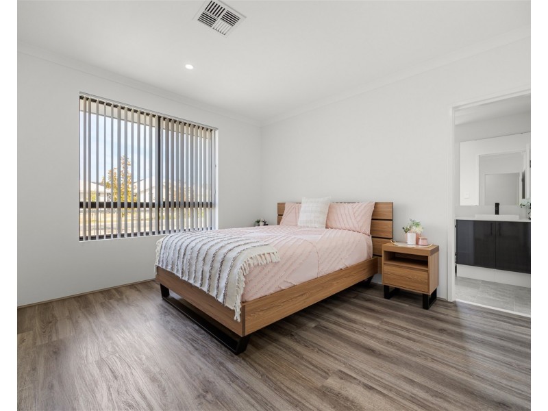 320  Whadjuk Road, Hammond Park WA 6164