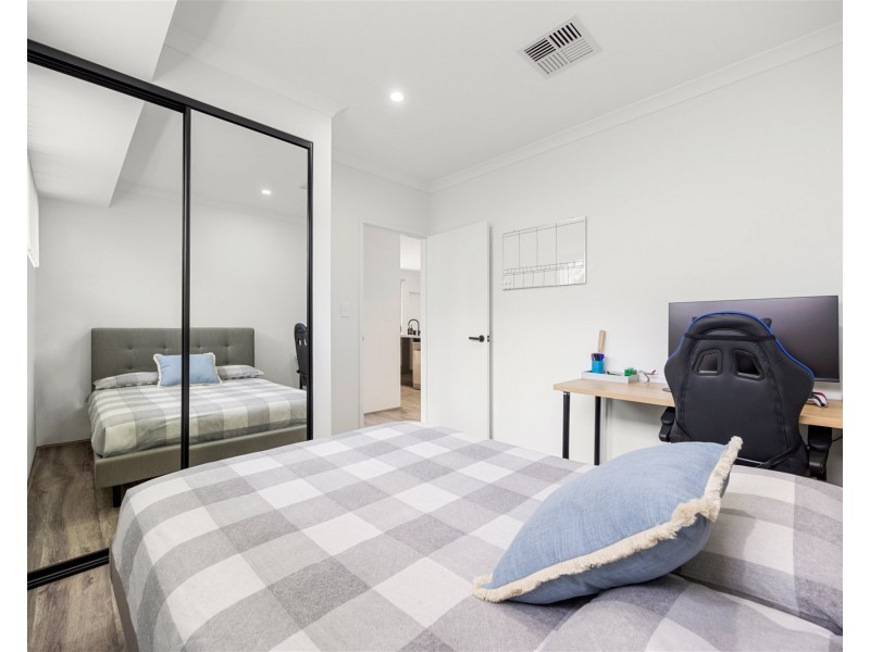 320  Whadjuk Road, Hammond Park WA 6164