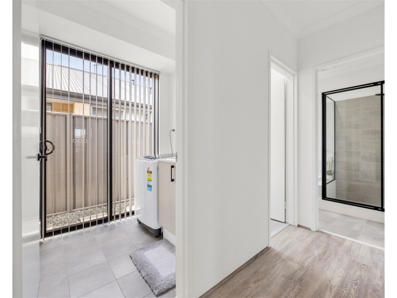 320  Whadjuk Road, Hammond Park WA 6164