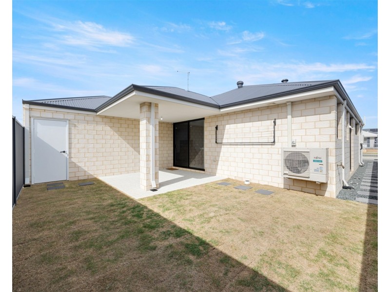 320  Whadjuk Road, Hammond Park WA 6164