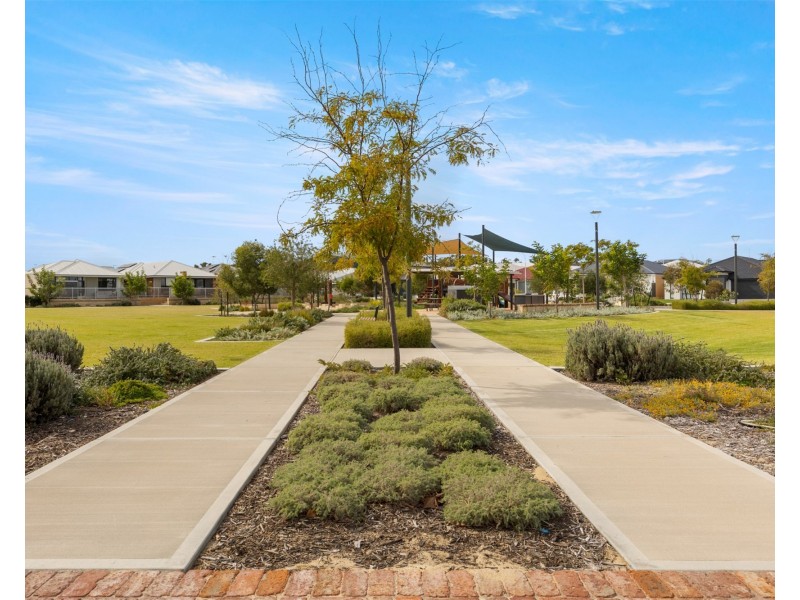 320  Whadjuk Road, Hammond Park WA 6164