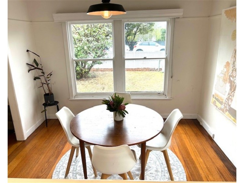 4 Hilltop Street, Herne Hill VIC 3218