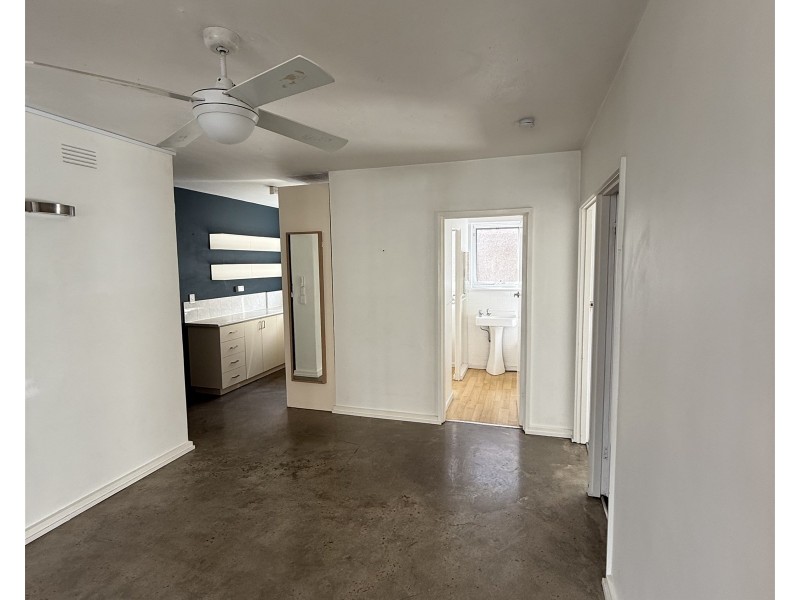 22/25 Robe, St Kilda VIC 3182