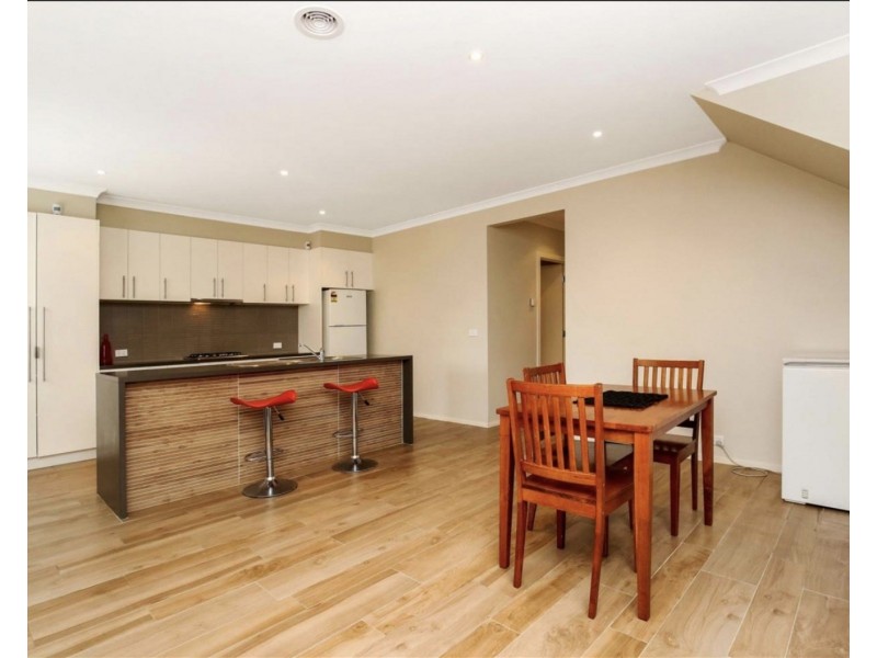 10 Pin Oak Mews, Epping VIC 3076
