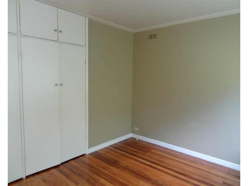42 Lucknow, Mitcham VIC 3132