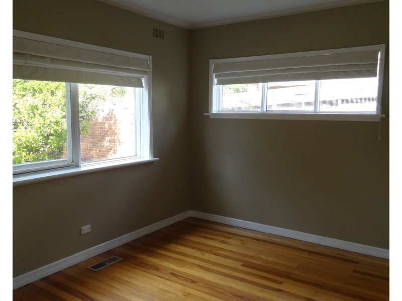 42 Lucknow, Mitcham VIC 3132