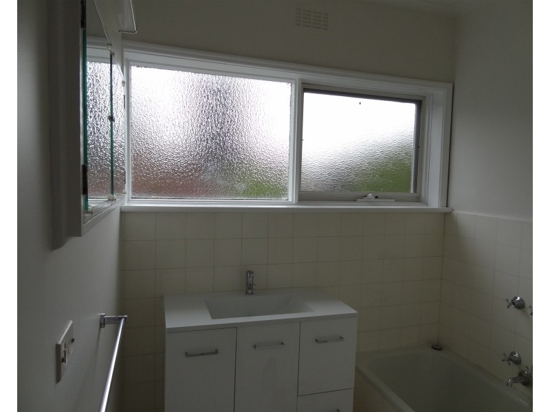 42 Lucknow, Mitcham VIC 3132