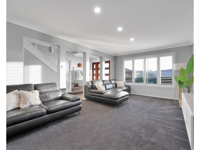 35 Bataan Circuit, Bateau Bay NSW 2261