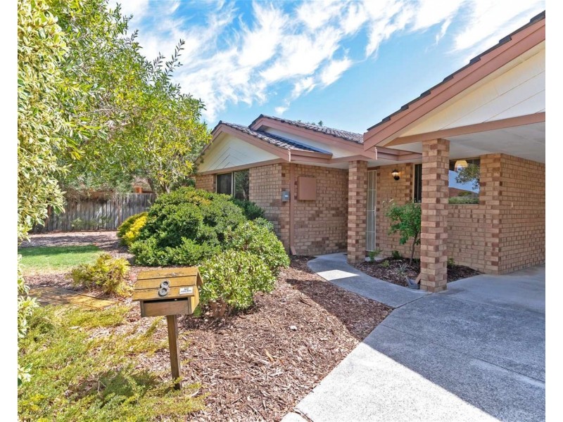 8 Bonneville way, Joondalup WA 6027