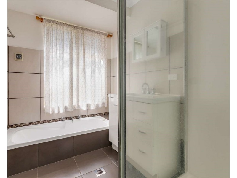 8 Bonneville way, Joondalup WA 6027