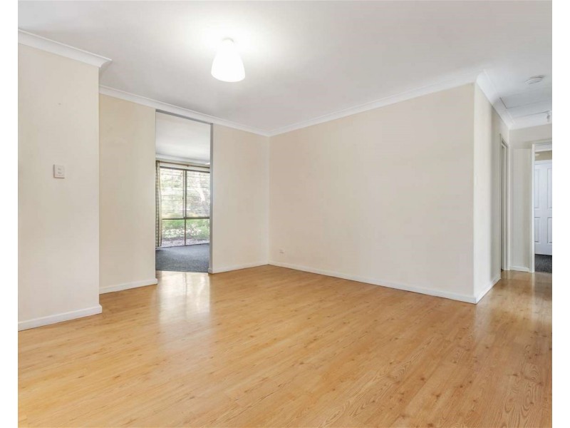 8 Bonneville way, Joondalup WA 6027