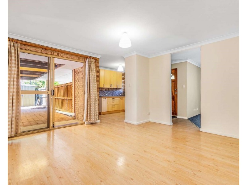 8 Bonneville way, Joondalup WA 6027