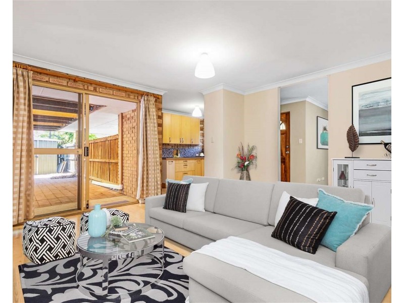 8 Bonneville way, Joondalup WA 6027