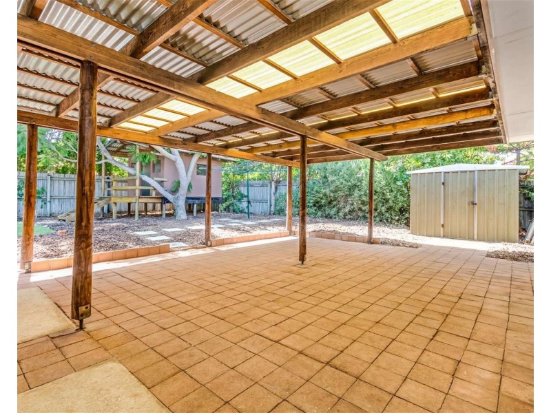 8 Bonneville way, Joondalup WA 6027