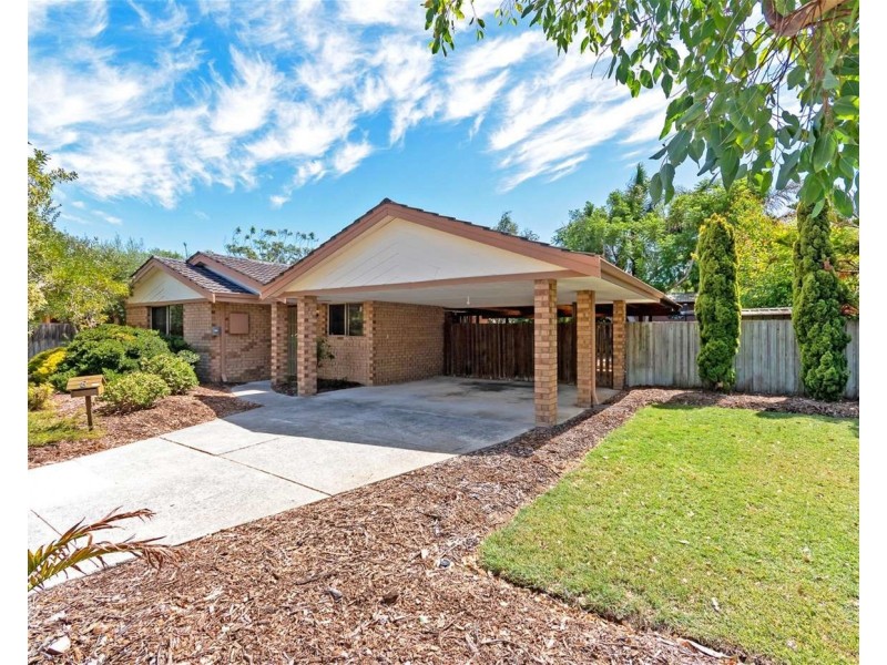 8 Bonneville way, Joondalup WA 6027