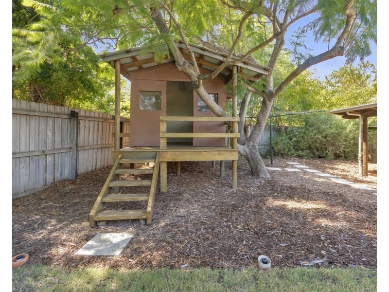 8 Bonneville way, Joondalup WA 6027