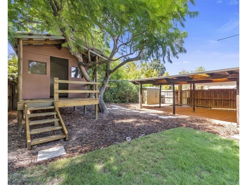 8 Bonneville way, Joondalup WA 6027