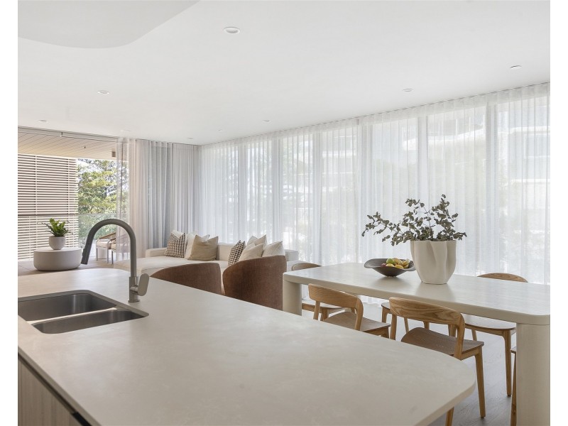 203/4 First Ave, Burleigh Heads QLD 4220