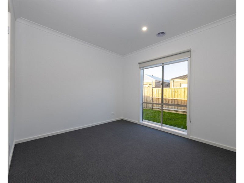 3 Upham Way, Donnybrook VIC 3064