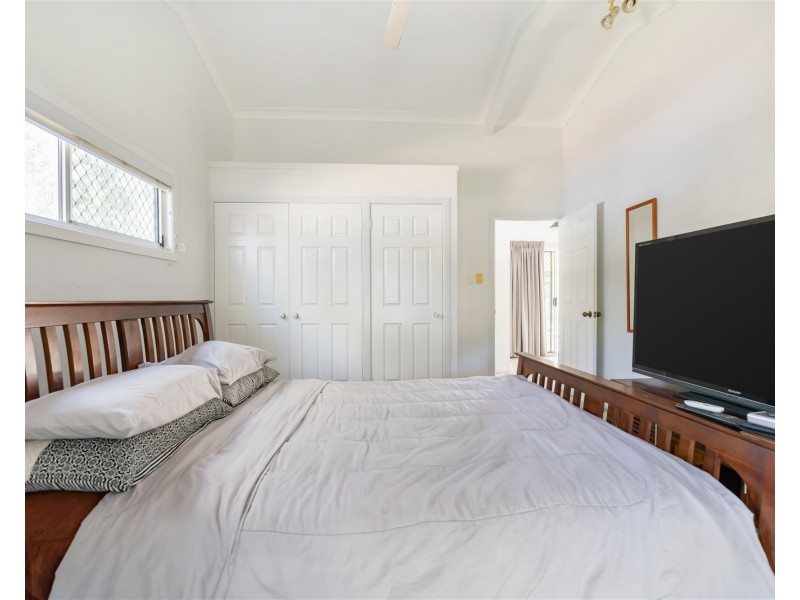 235 Kelso Drive, Kelso QLD 4815