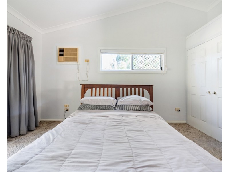 235 Kelso Drive, Kelso QLD 4815