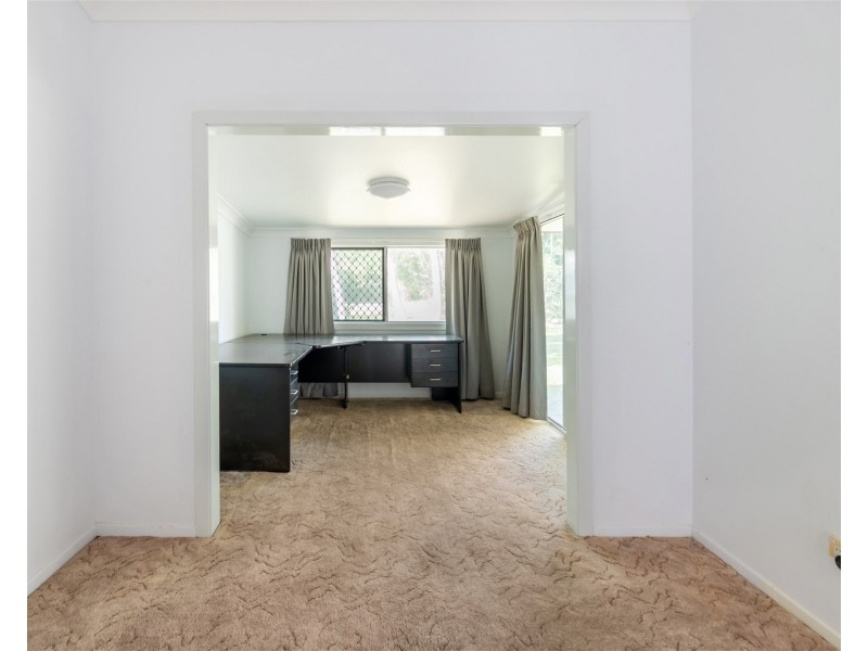 235 Kelso Drive, Kelso QLD 4815