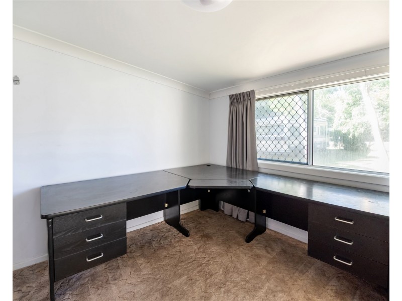 235 Kelso Drive, Kelso QLD 4815