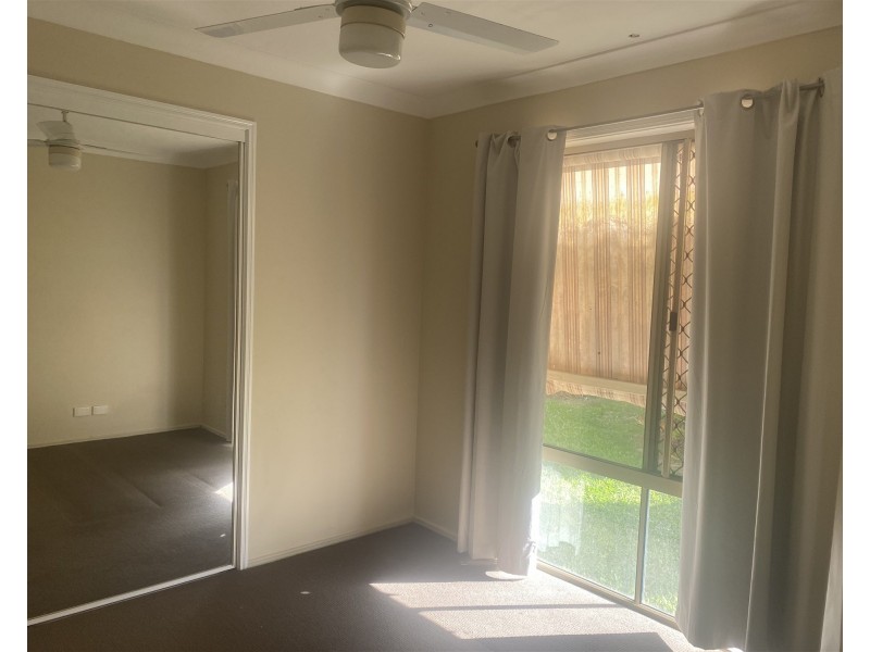 2/6 Harvey Court, Labrador QLD 4215