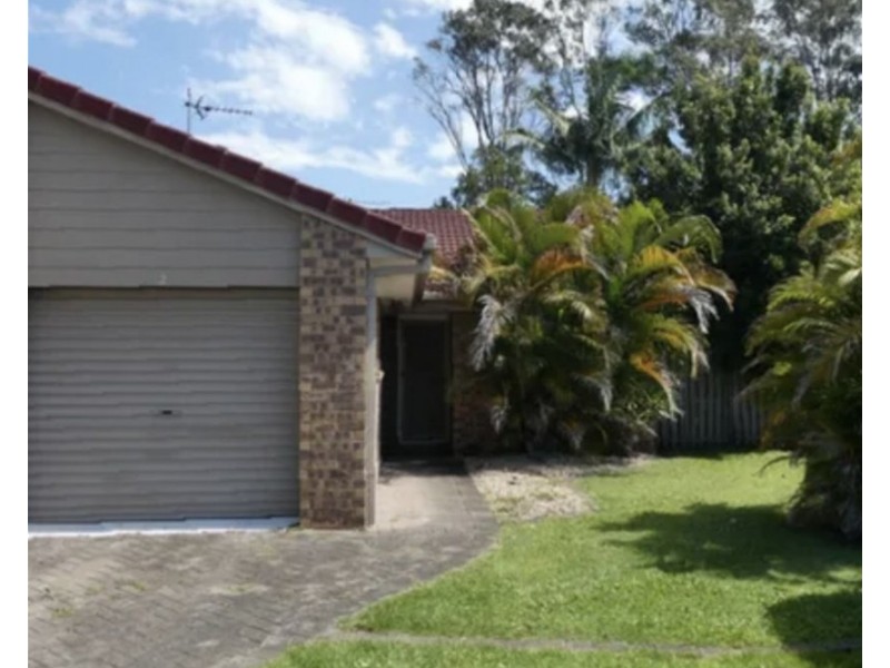 2/6 Harvey Court, Labrador QLD 4215